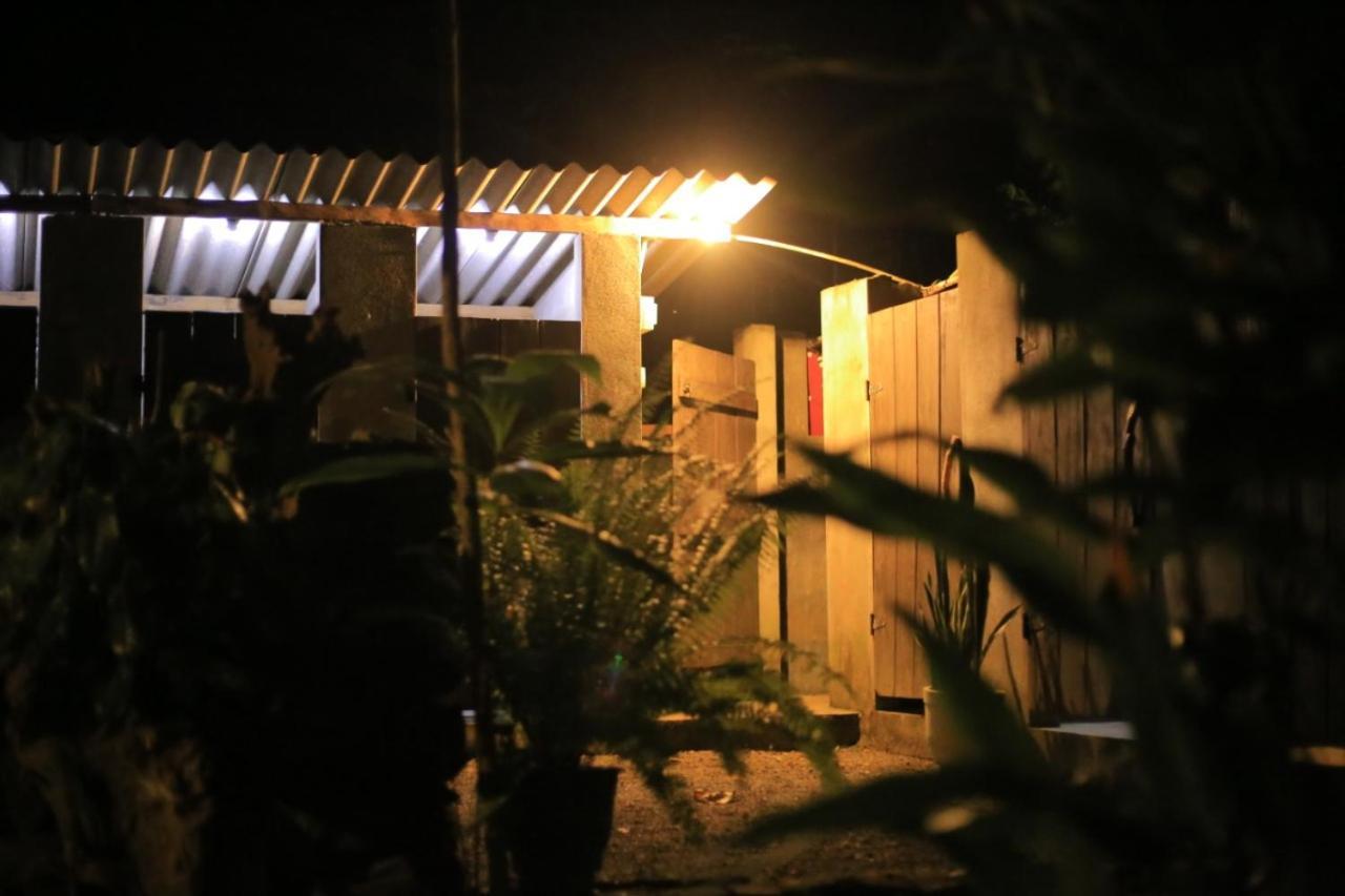 Hostel Hidden Well Hiriketiya Dikwella Exterior foto