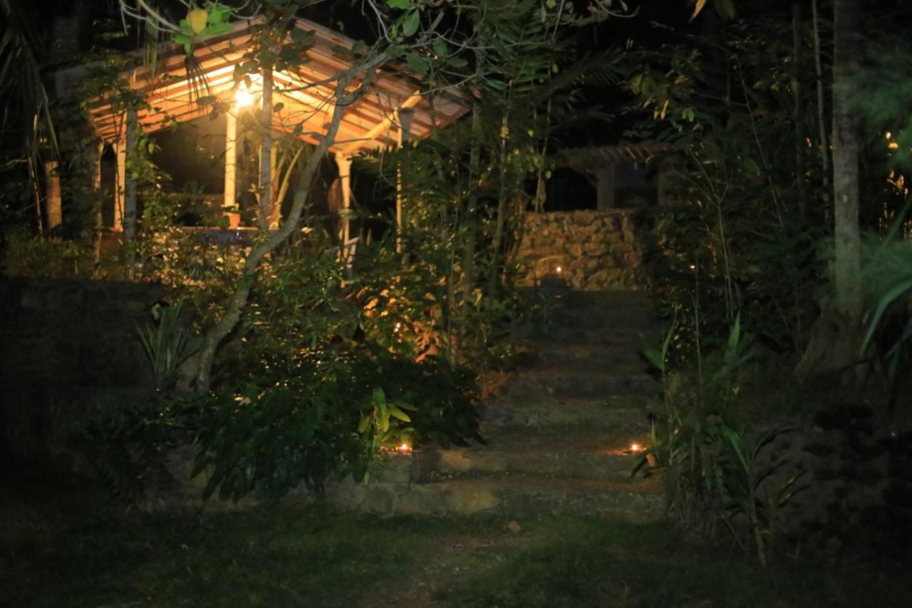 Hostel Hidden Well Hiriketiya Dikwella Exterior foto