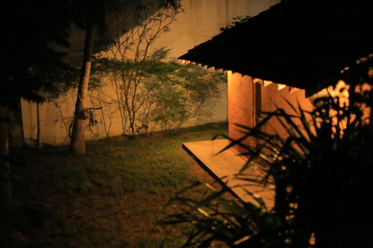 Hostel Hidden Well Hiriketiya Dikwella Exterior foto
